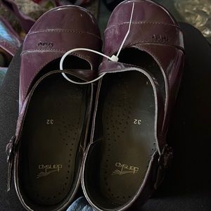 Dansko children’s size 32